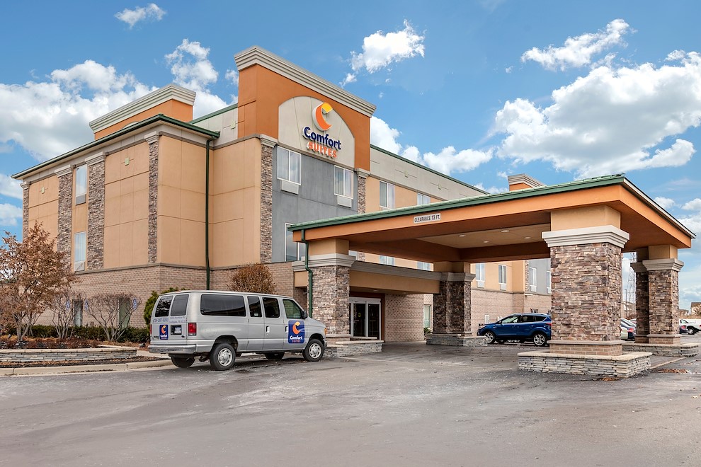 The Comfort Suites - Southgate
